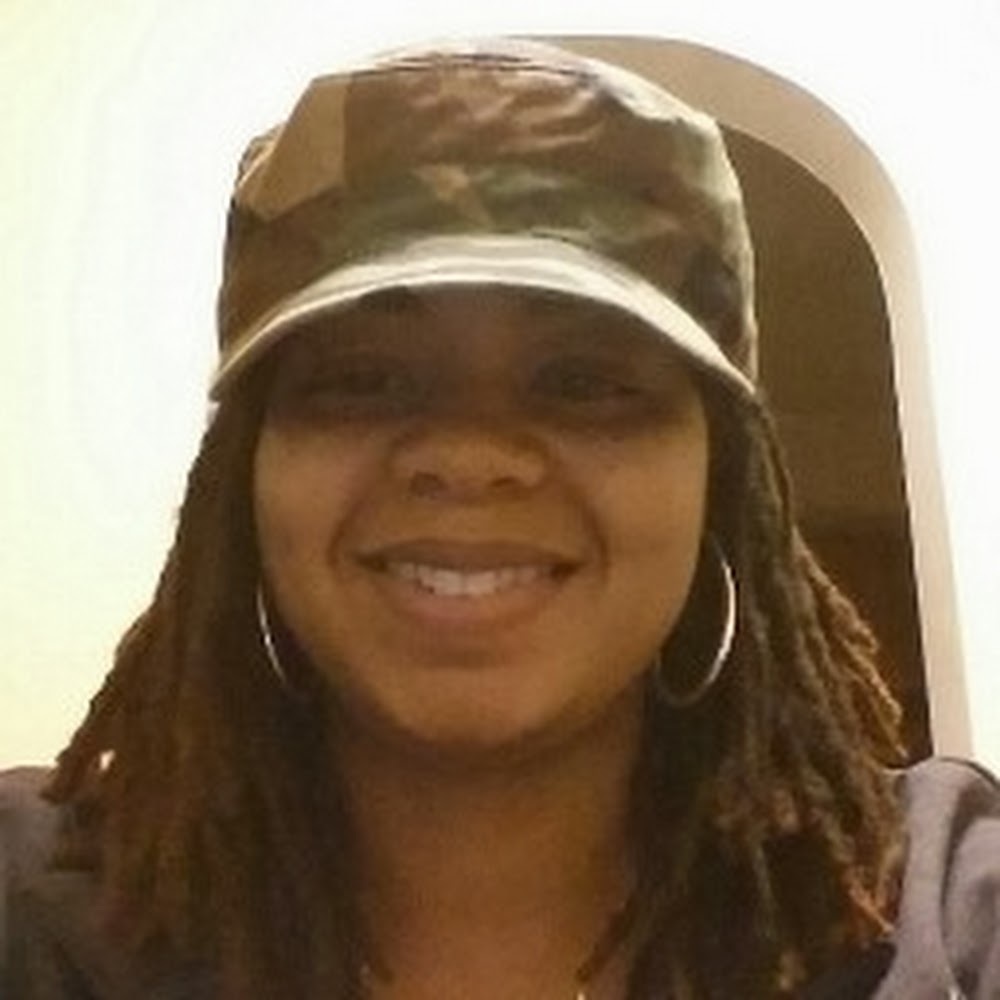 Meet your Posher, Sandi